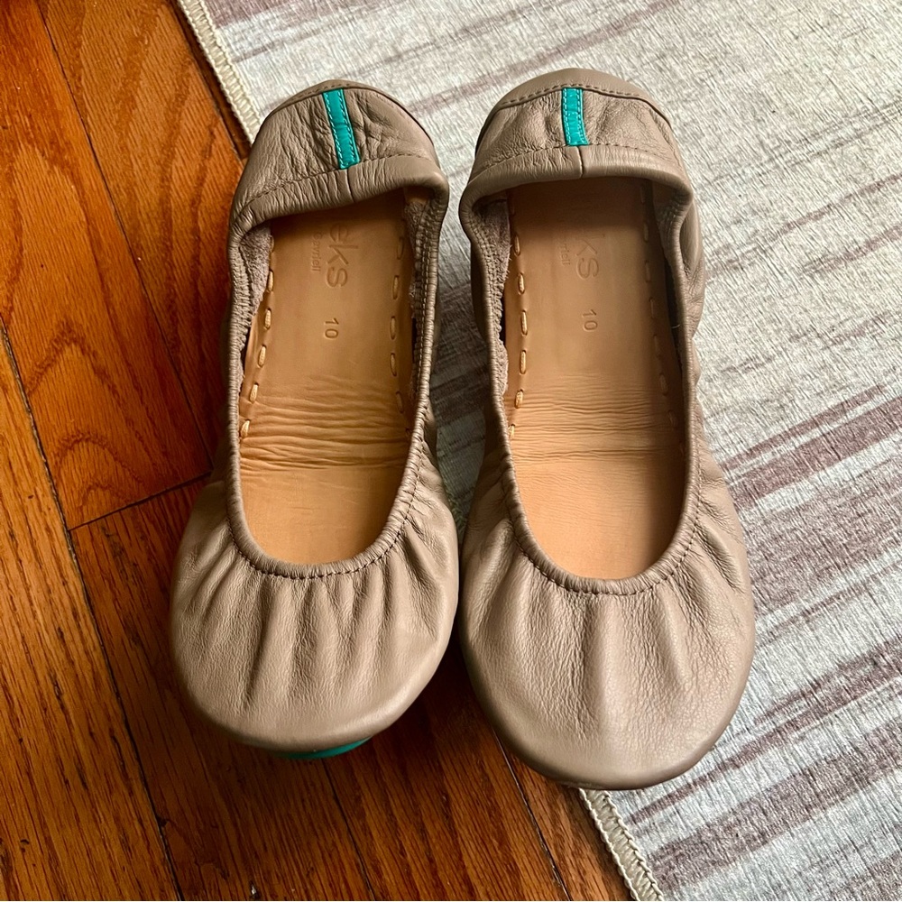 Authentic Tieks Leather Ballet Flats - Taupe 10